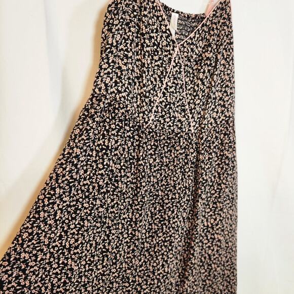 Xhilaration Large $45 Black Ditsy Pink Floral Babydoll 90s‎ Y2K Stretch Dress - Picture 3 of 10